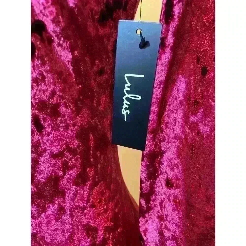 NWT Lulu's Burgundy Velvet bodycon dress - Picture 6 of 10